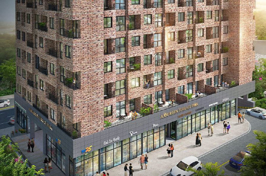 아주리센은 수원 호매실 최초로 테라스 아파텔(아파트+오피스텔)을 적용한 '아주리센 테라스 파크'가 설계 상의 가치 상승이 기대된다고 27일 밝혔다. 아주리센 테라스 파크는 프리미엄 오피스텔을 표방한다. 오피스텔 구조에서 접목하기 어려운 테라스를 접목했다는 점에서 시장의 반응에 관심이 쏠리고 있다. 아주리센 제공